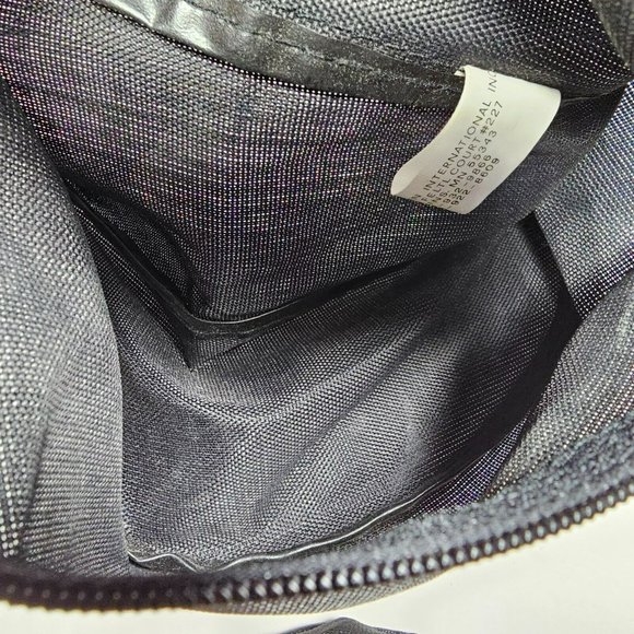 Vintage TDK Fanny Pack Retro Belt Bag Black Nylon Adjustable - 1 Zip Compartment - Picture 6 of 6